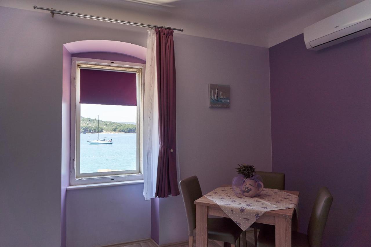 Apartments Nives Cres Eksteriør bilde